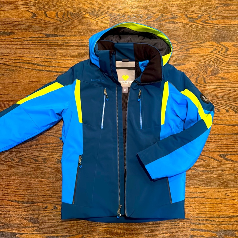 Obermeyer Ski Jacket, size 18 (teen). Like new! Worn once!